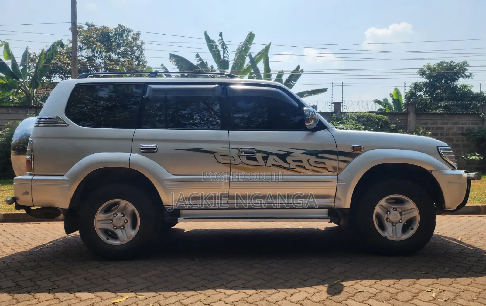 Toyota Land Cruiser Prado 2000 Silver