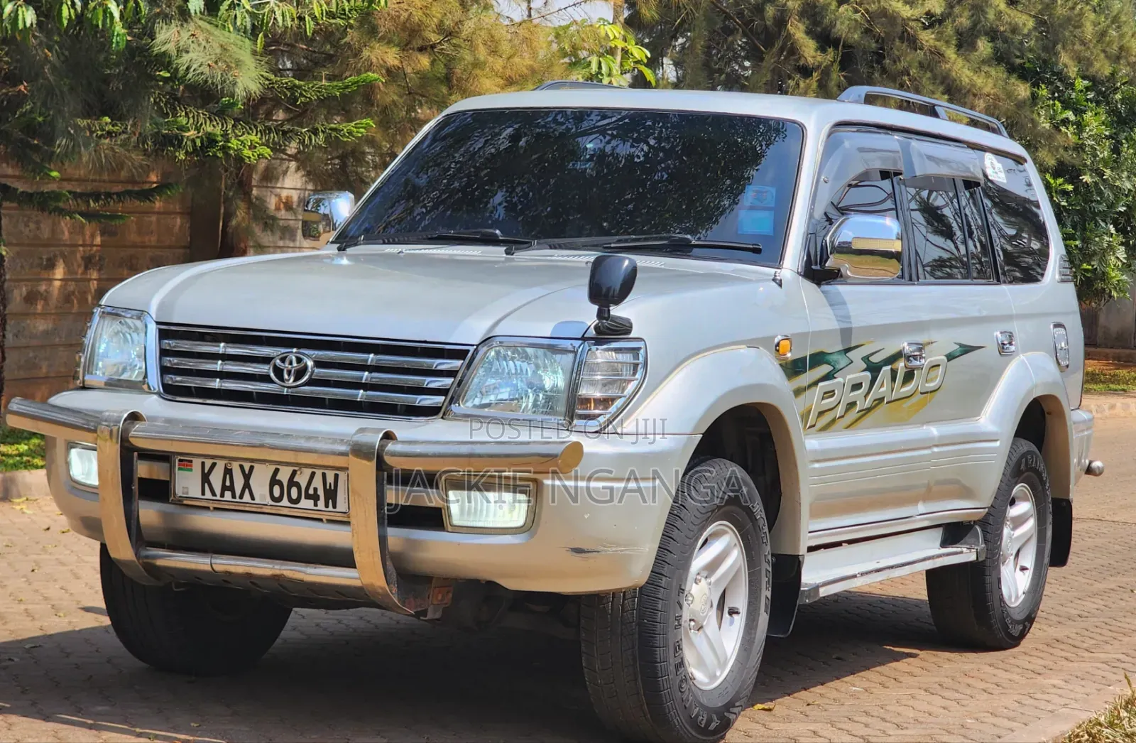 Toyota Land Cruiser Prado 2000 Silver