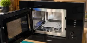 Hisense Inbuilt Microwave Oven