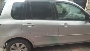 Mazda Demio 2006 Silver