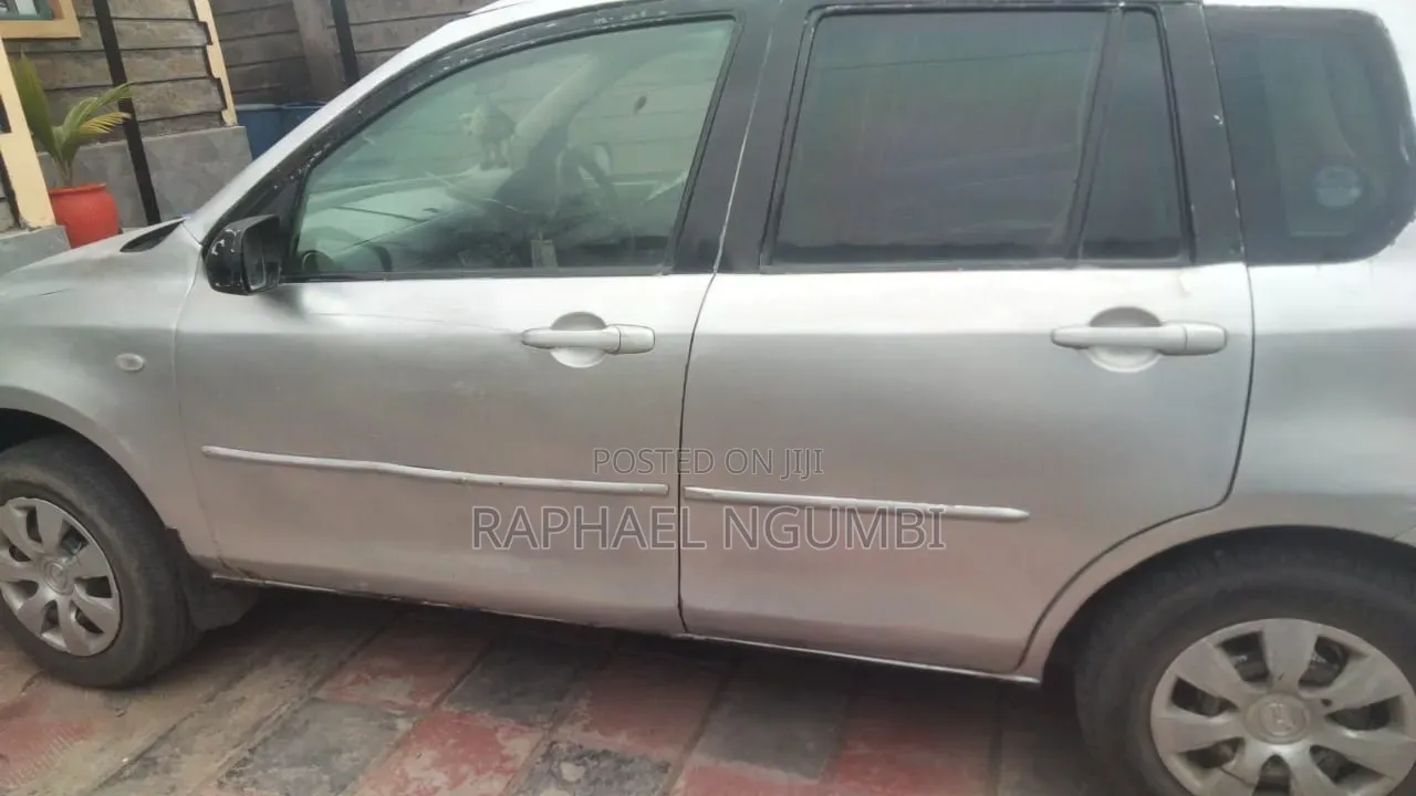 Mazda Demio 2006 Silver