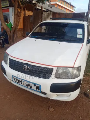Toyota Succeed 2004 White