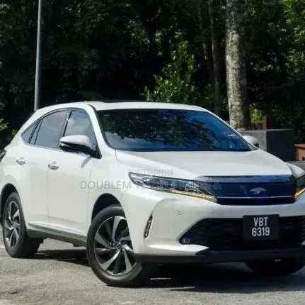 Toyota Harrier 2018 Headglass/Headlens New Model
