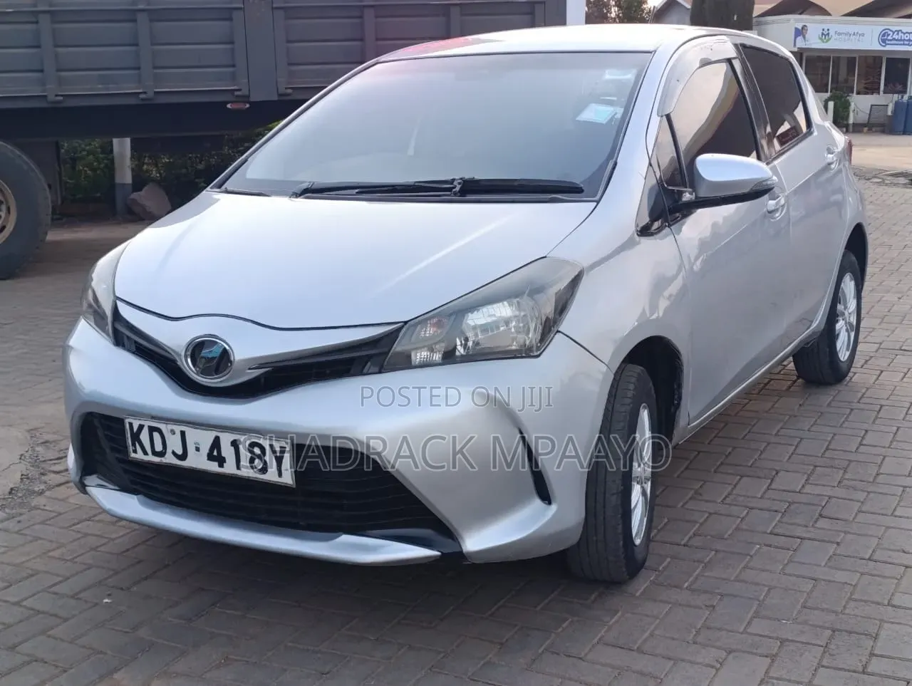 Toyota Vitz 2015 White