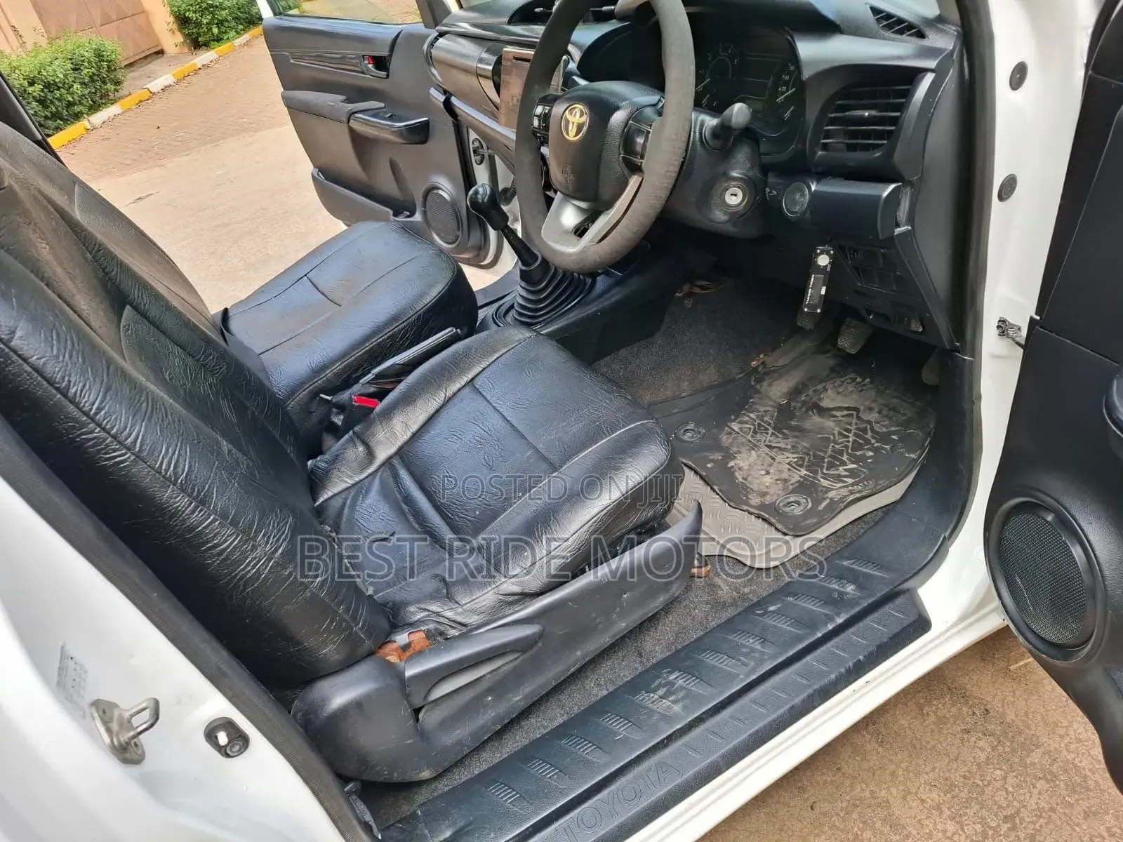 Toyota Hilux Revo Single Cab Deisel 2.4 RWD 2016 White