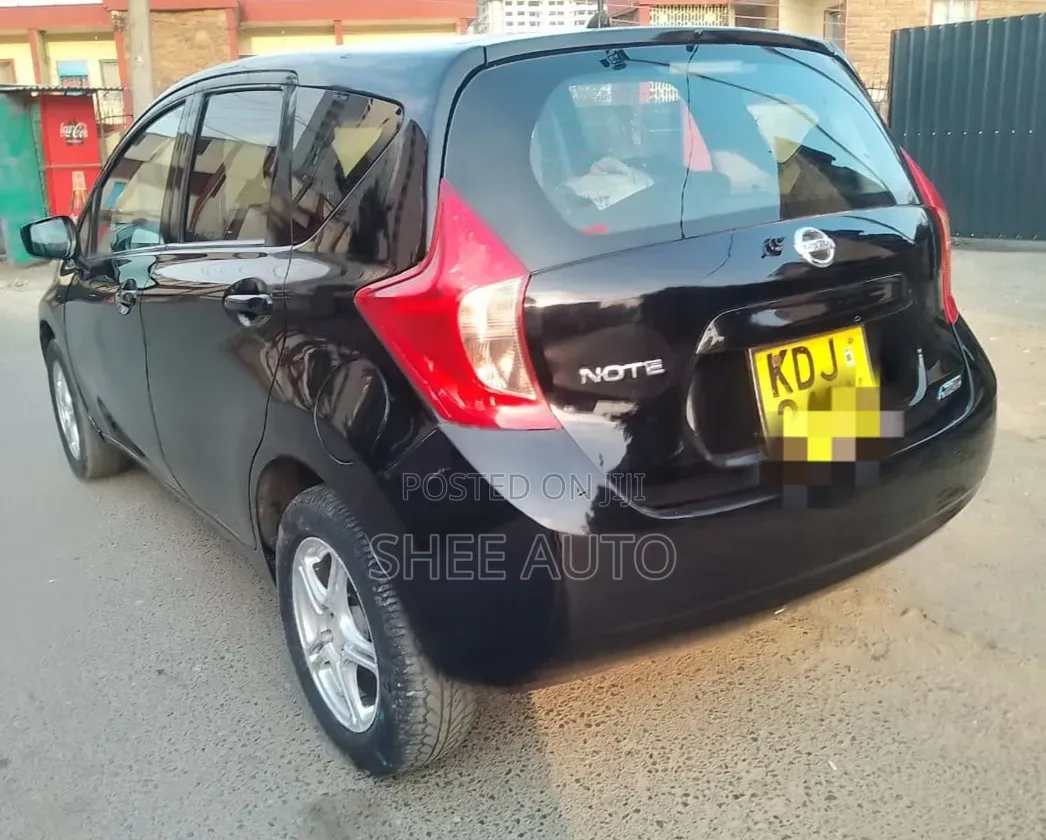Nissan Note 2015 Black