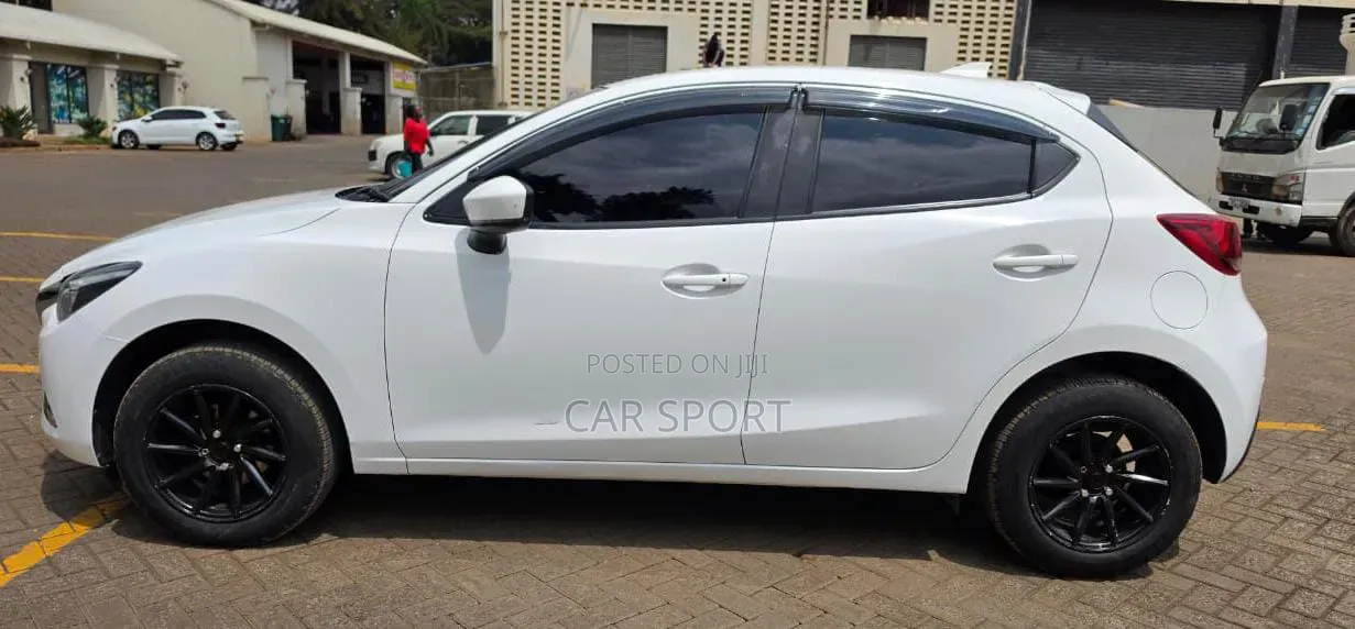 Mazda Demio 2017 White