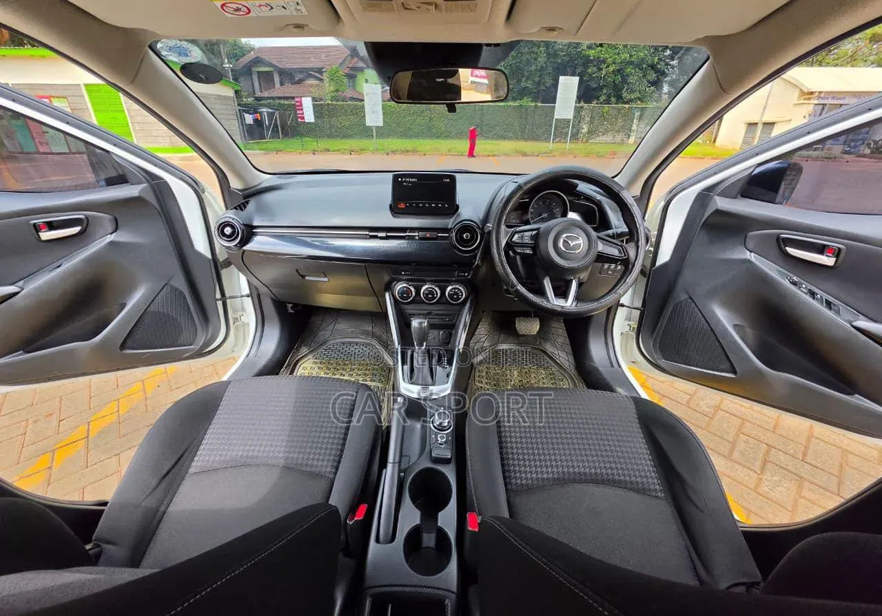 Mazda Demio 2017 White