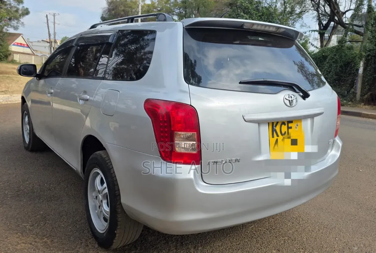 Toyota Corolla 2009 Silver