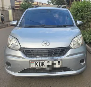 Toyota Passo 2016 Silver