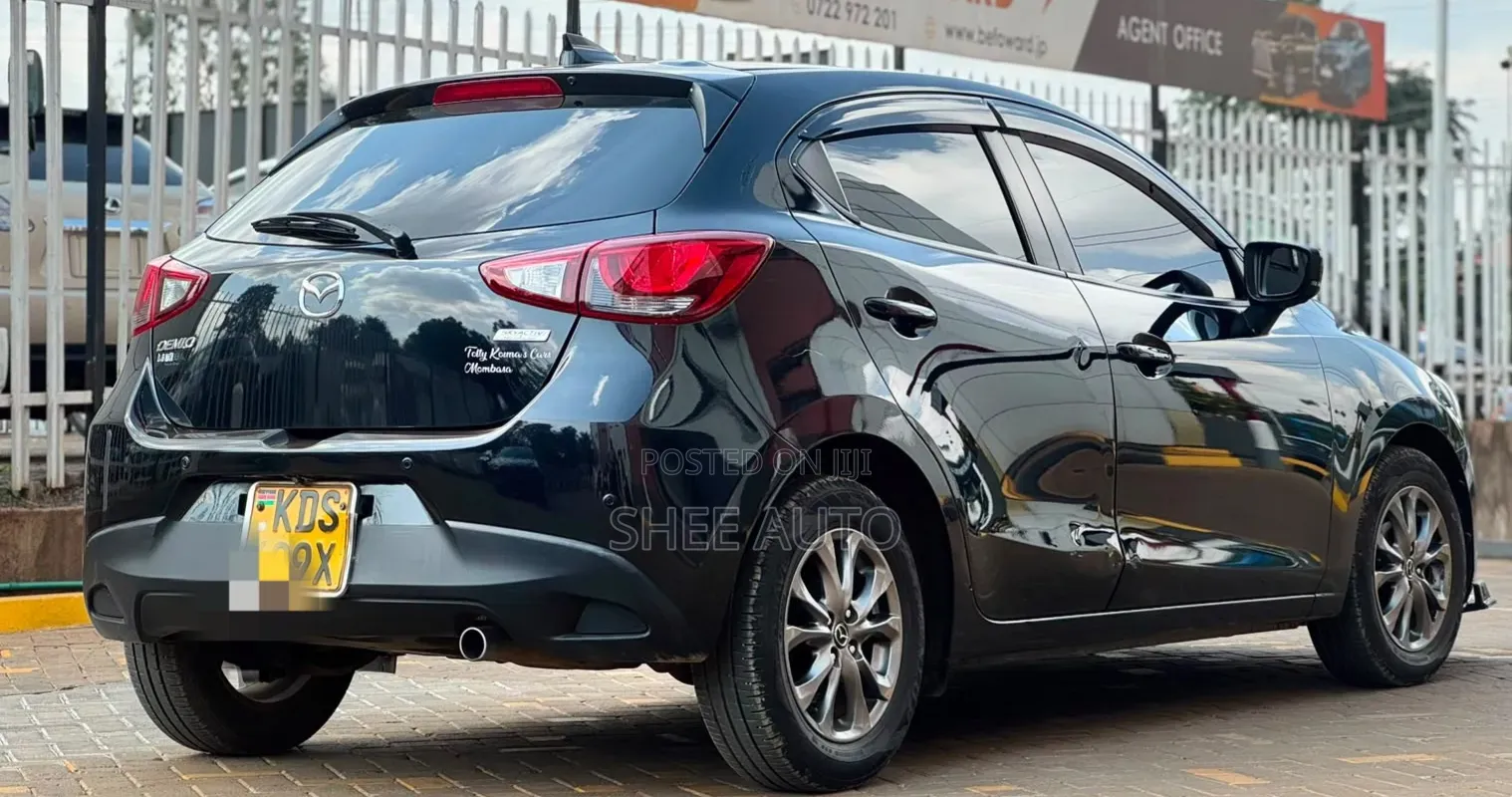 Mazda Demio 2018 Black
