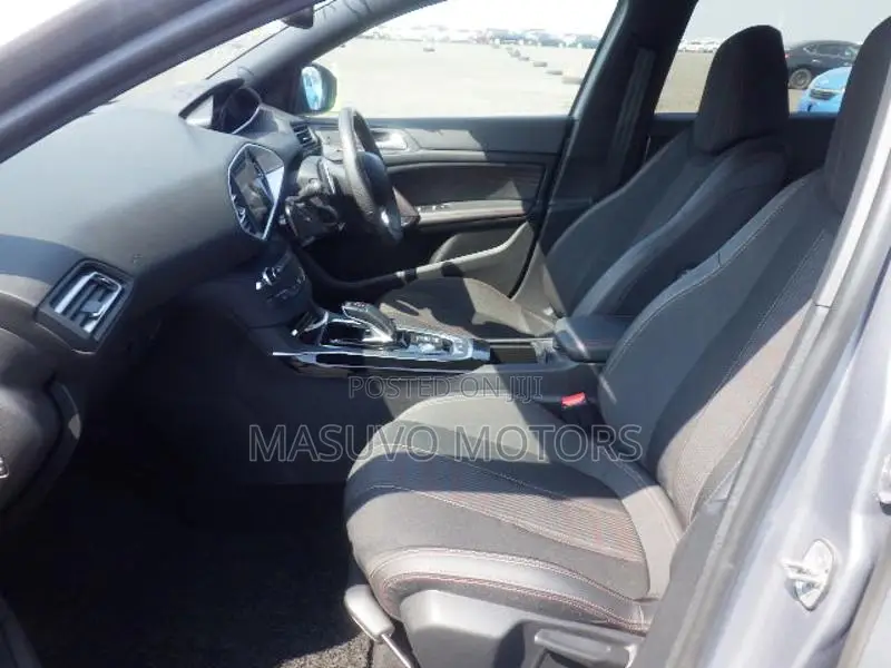 Peugeot 308 2019 Gray