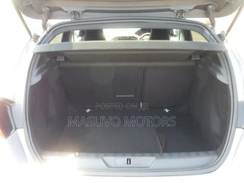 Peugeot 308 2019 Gray