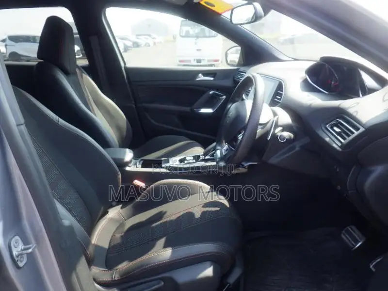 Peugeot 308 2019 Gray