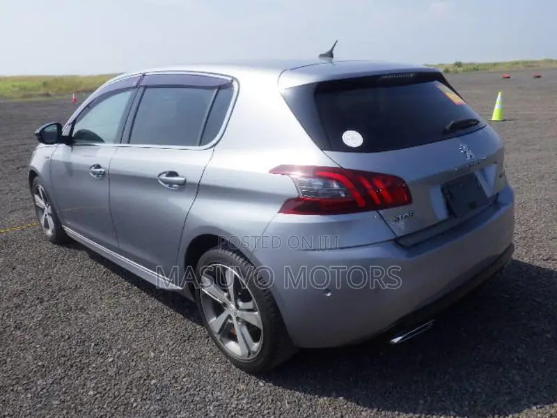 Peugeot 308 2019 Gray