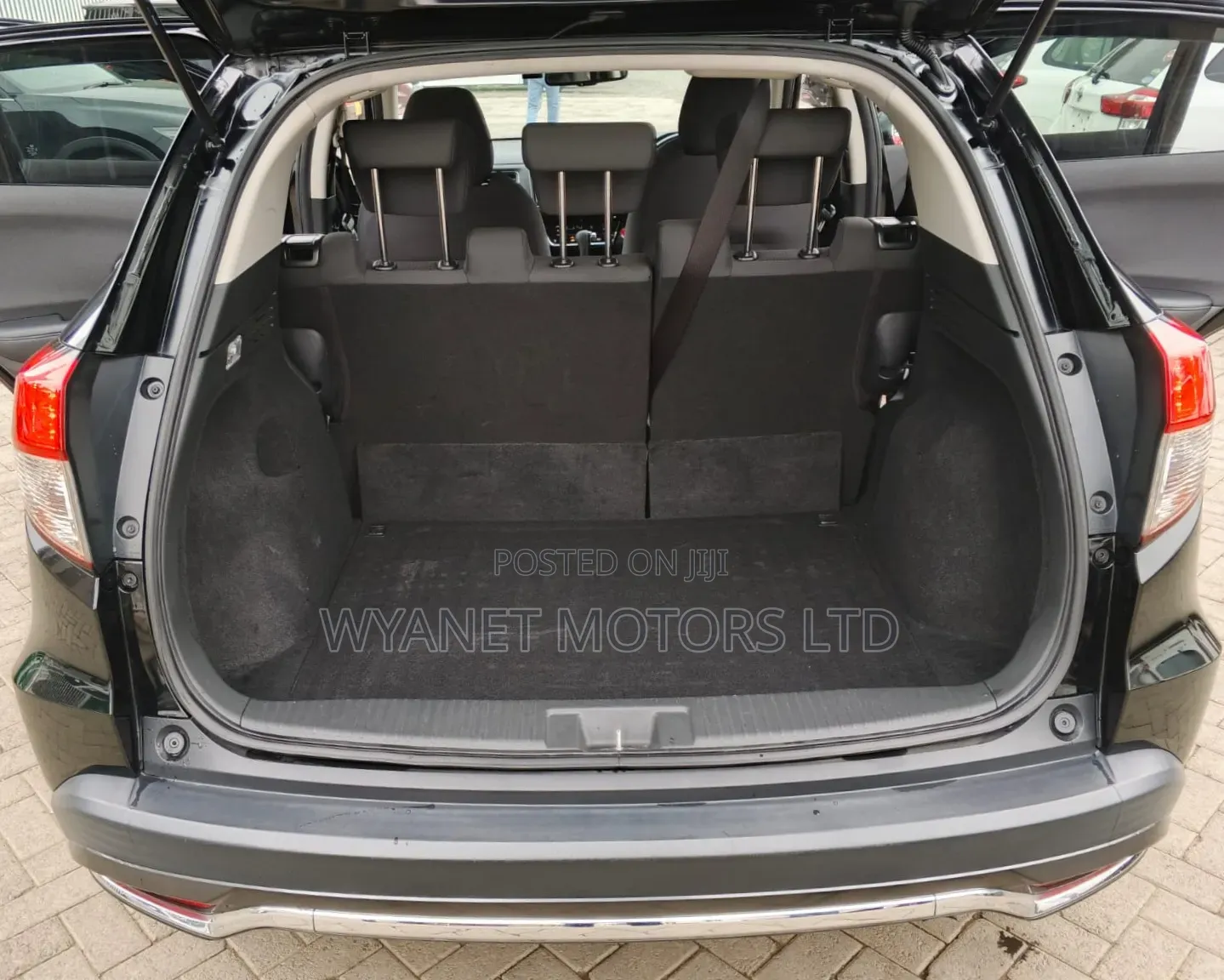 Honda Vezel 2019 Black