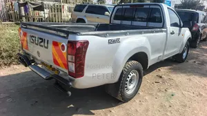 Isuzu D-MAX 2015 Silver