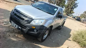 Isuzu D-MAX 2015 Silver