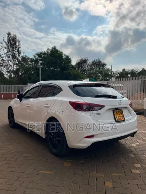 Mazda Axela 2017 White
