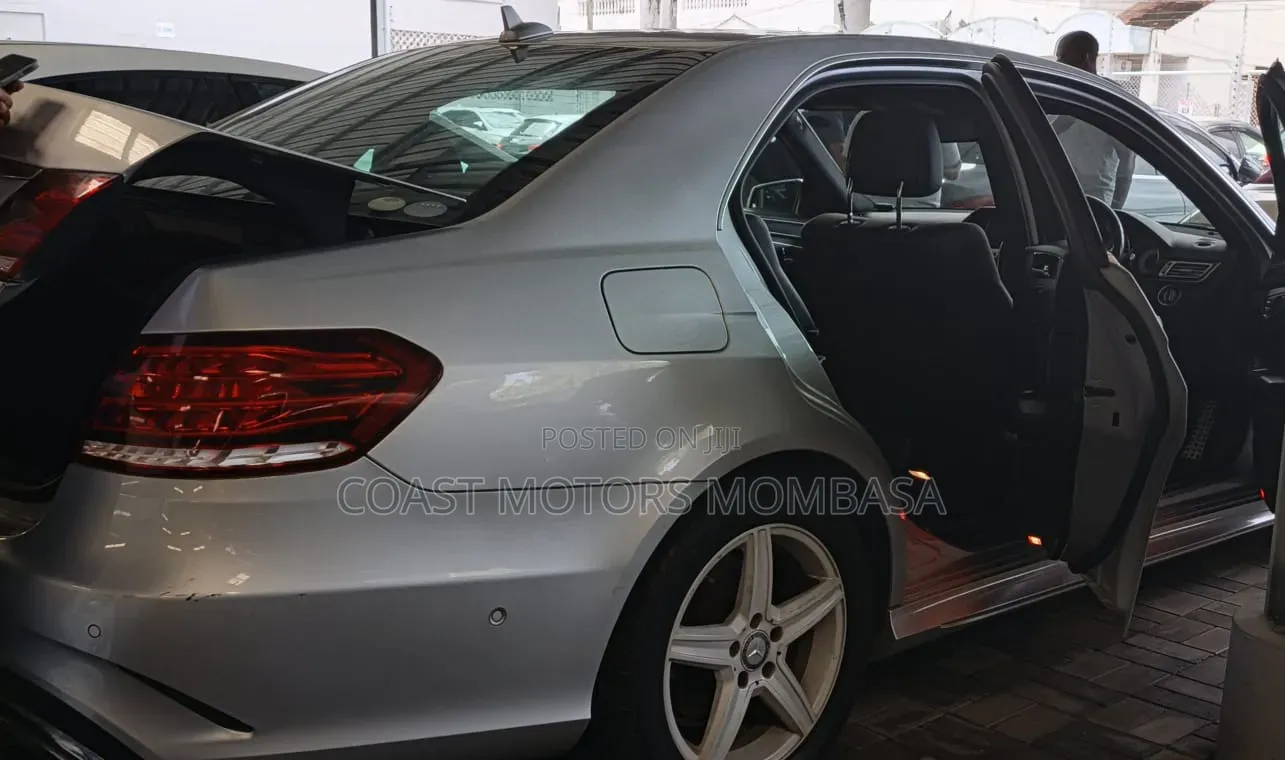 Mercedes-Benz E250 2016 Gray