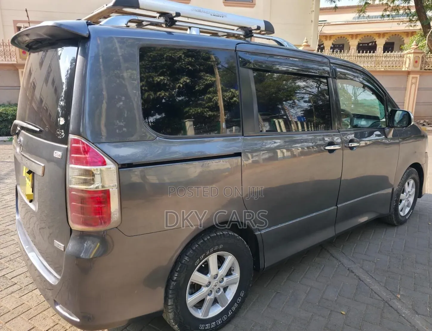 Toyota Noah 2008 Gray
