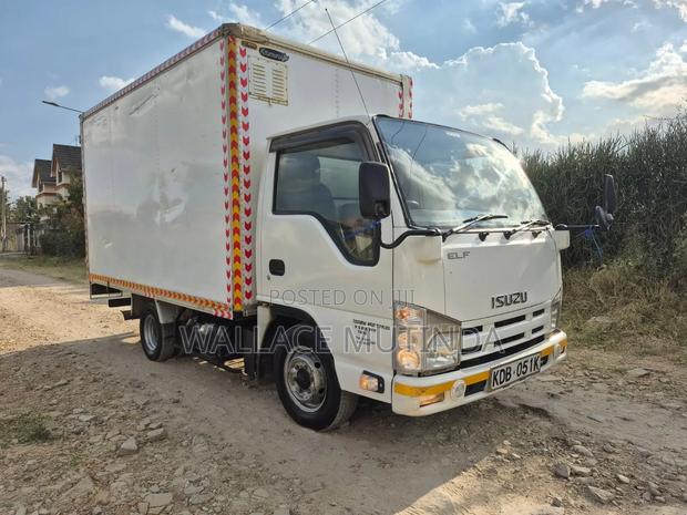 Isuzu Elf 2013 - thumbnail 4