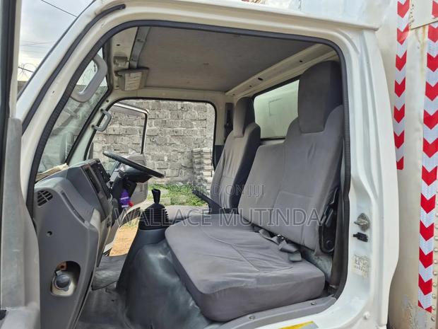 Isuzu Elf 2013 - thumbnail 15