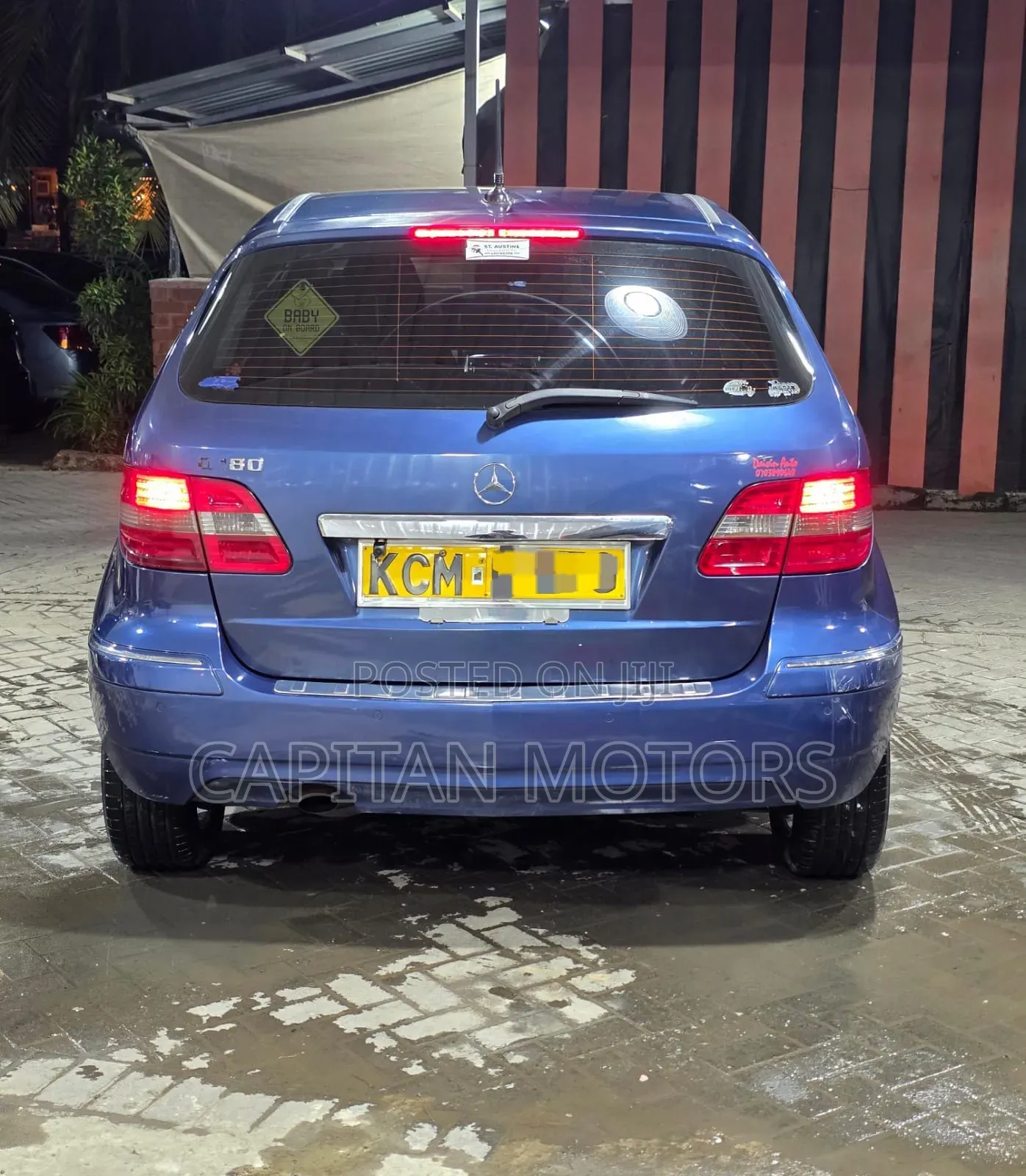 Mercedes-Benz B-Class B180 Petrol 2010 Blue