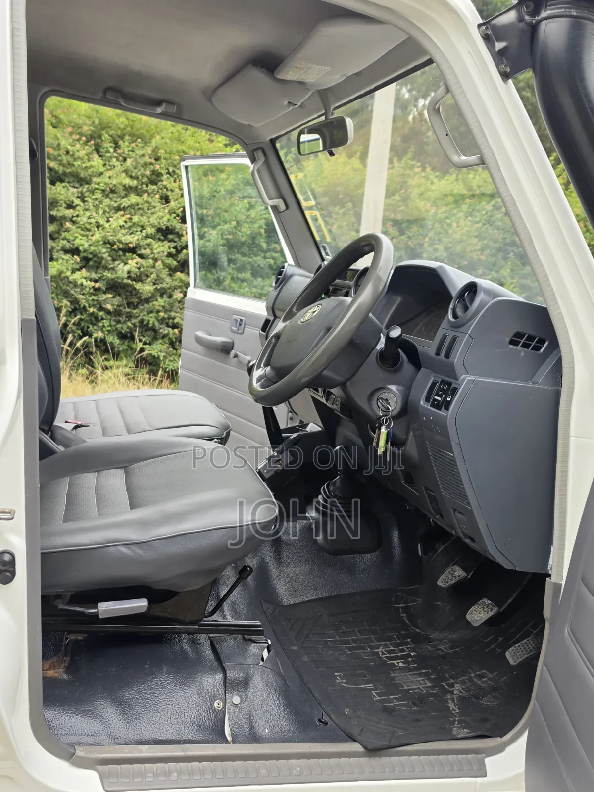 Toyota Land Cruiser 76 Series 2010 Pearl