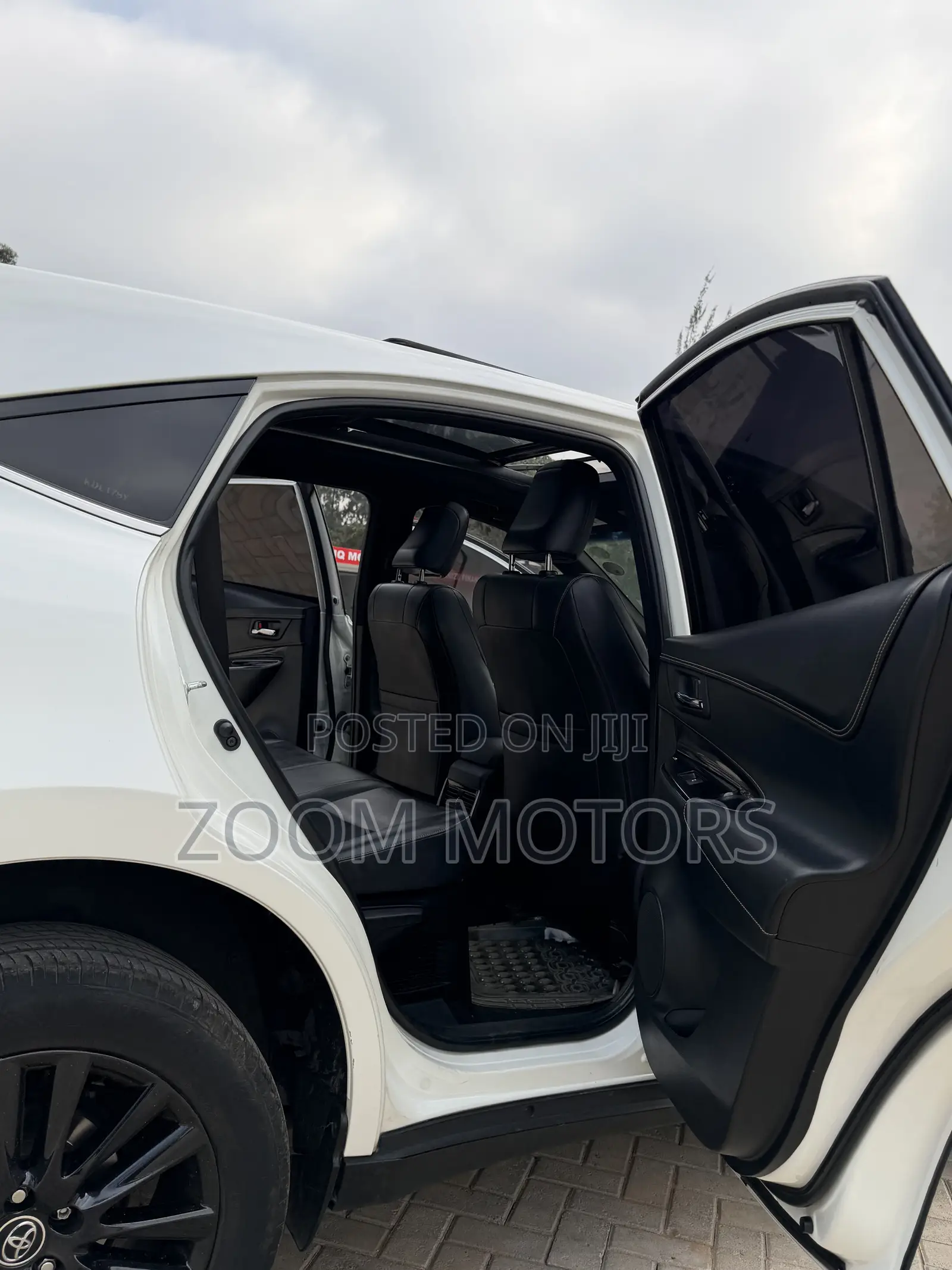 Toyota Harrier 2.0 2017 Pearl