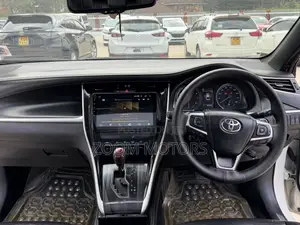 Toyota Harrier 2.0 2017 Pearl