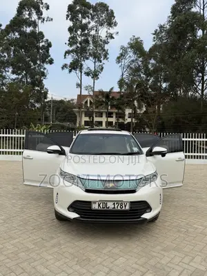 Toyota Harrier 2.0 2017 Pearl
