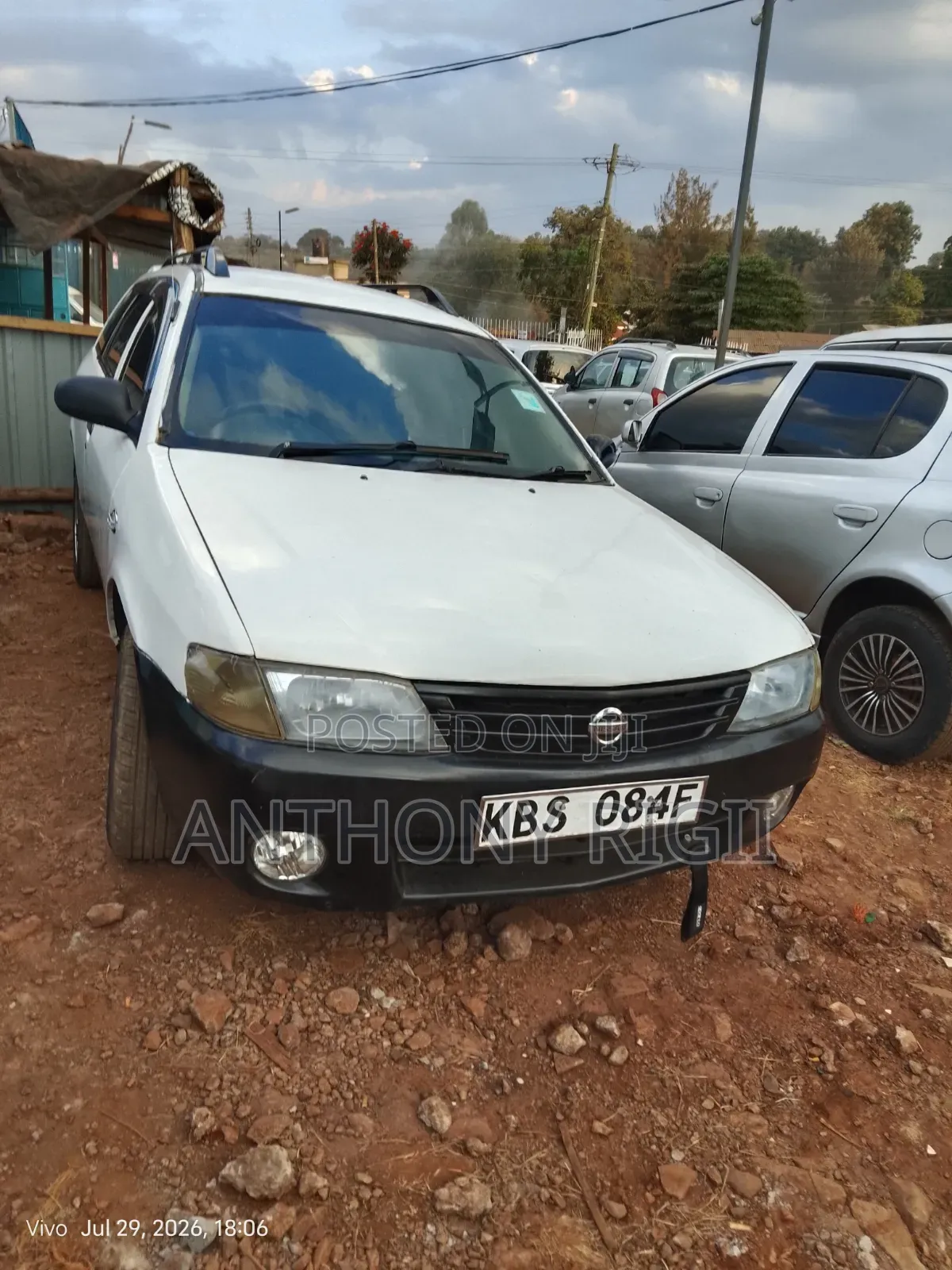 Nissan Advan 2006 White