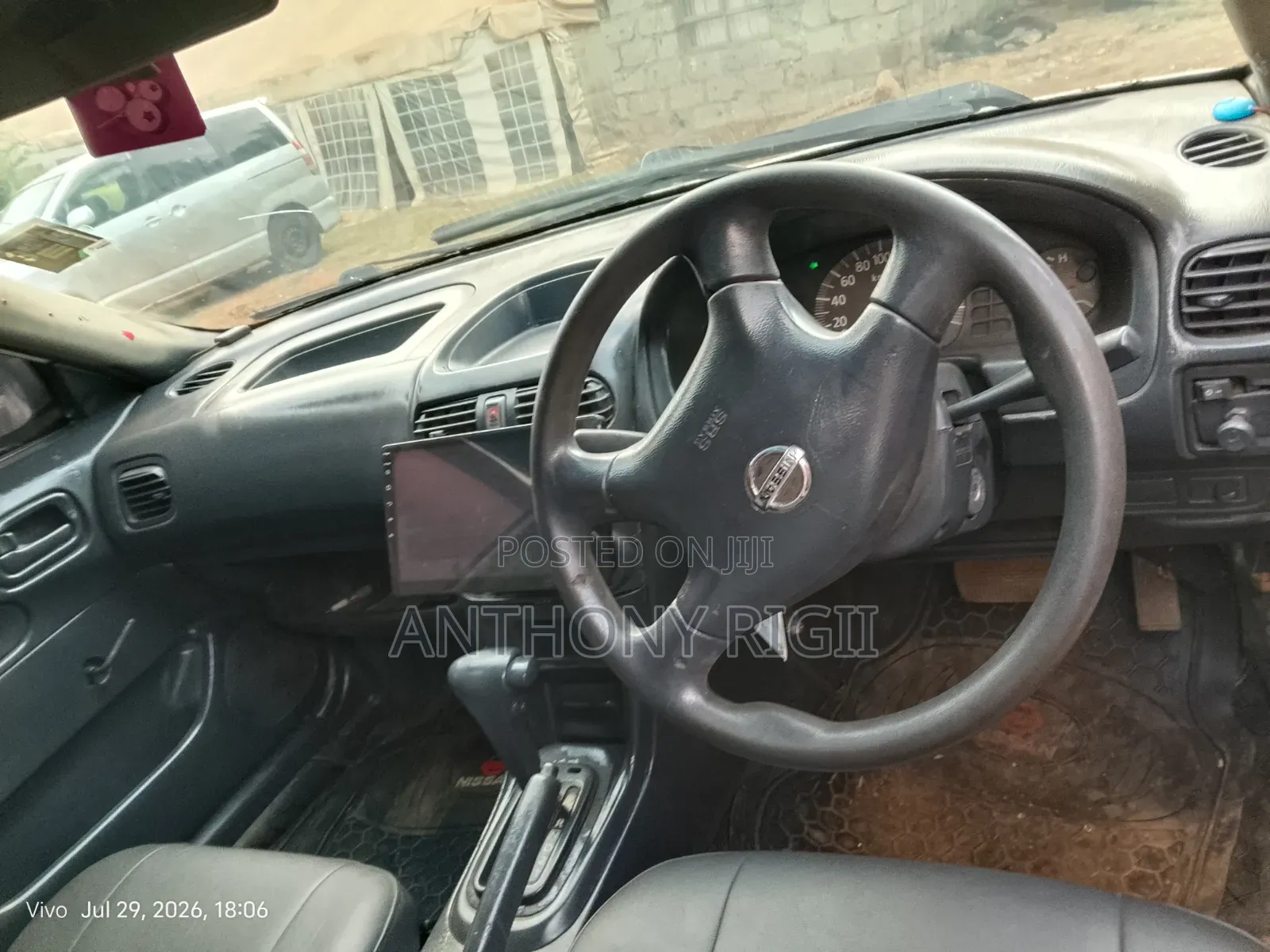 Nissan Advan 2006 White