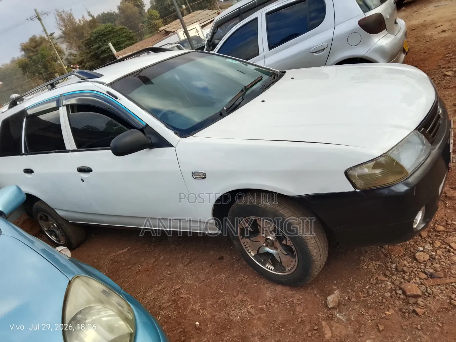 Nissan Advan 2006 White