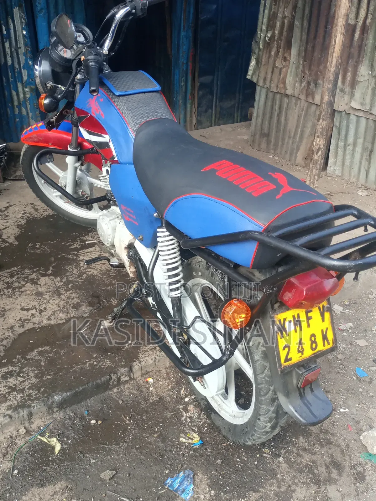 TVS HLX 125 2022 Red