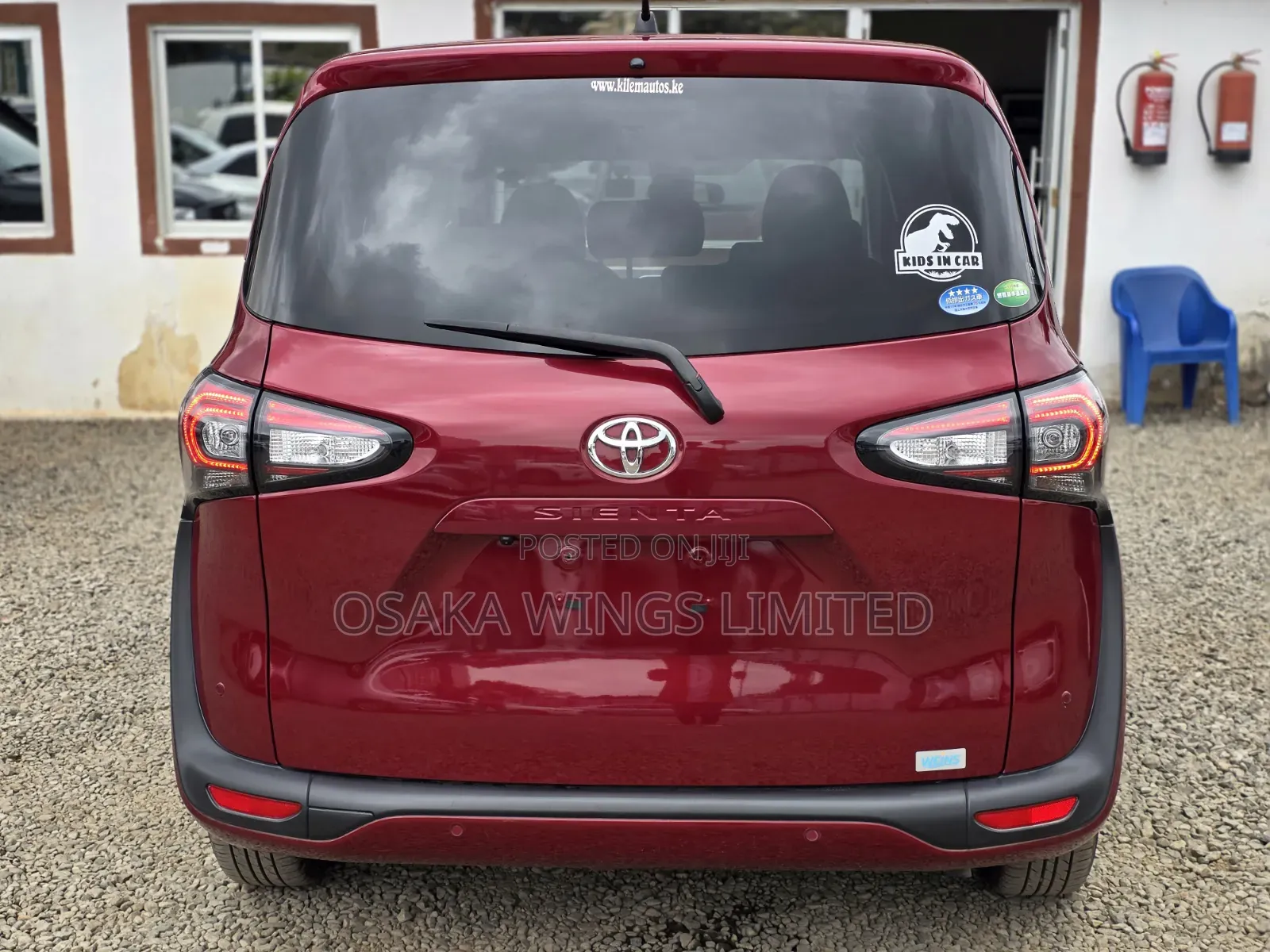 Toyota Sienta 2019 Red
