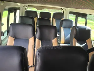 Toyota HiAce 2010 White