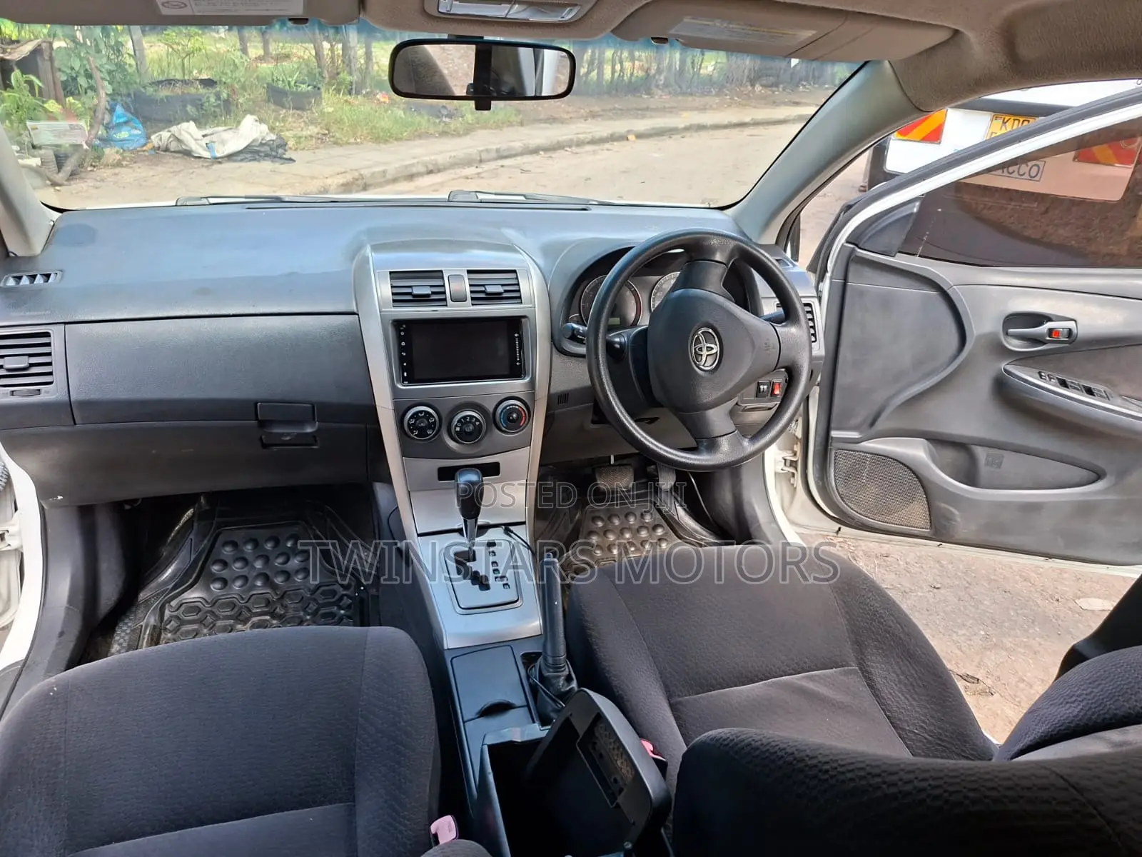 Toyota Corolla Fielder 1.5 Petrol FWD 2012 White