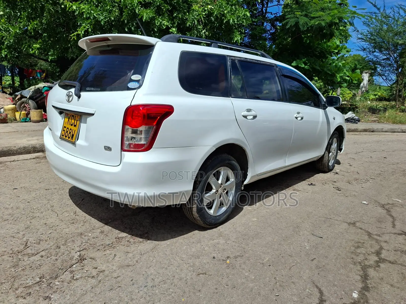 Toyota Corolla Fielder 1.5 Petrol FWD 2012 White