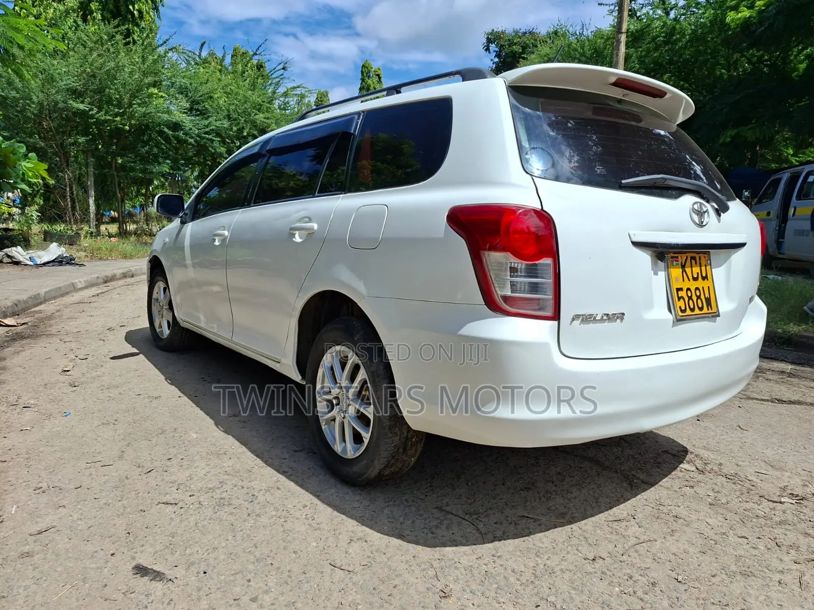 Toyota Corolla Fielder 1.5 Petrol FWD 2012 White