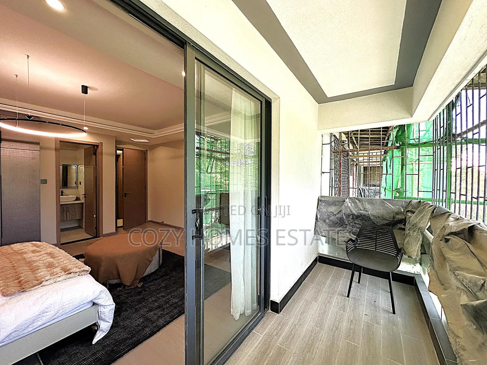4bdrm Apartment in Valley Arcade for sale