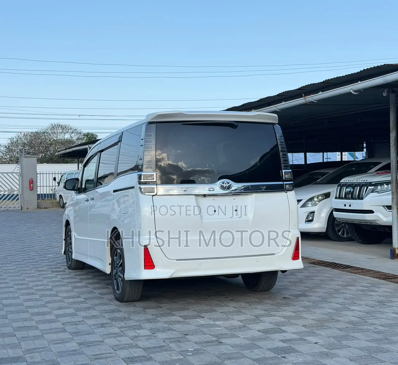 Toyota Voxy 2019 Pearl