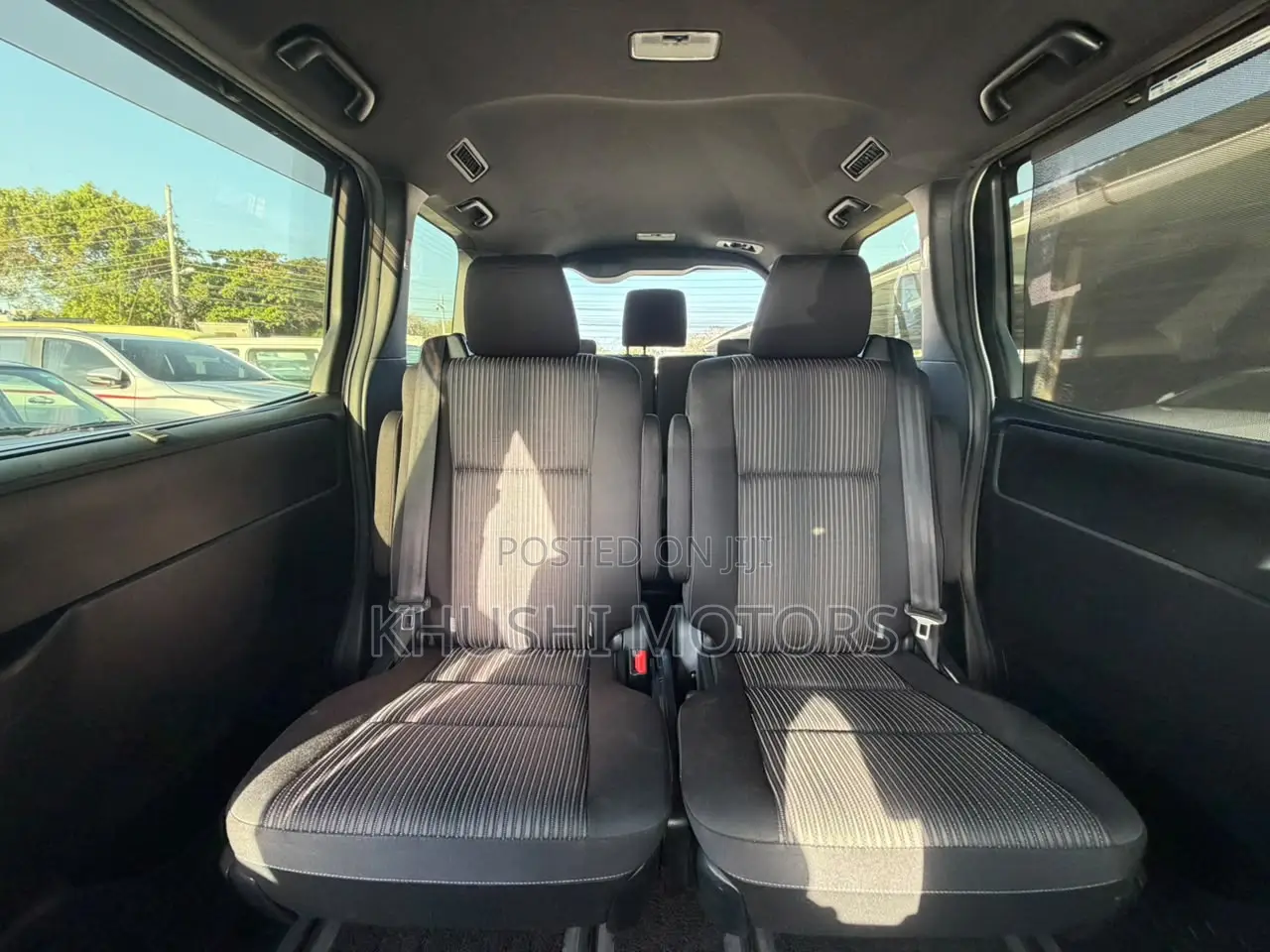 Toyota Voxy 2019 Pearl