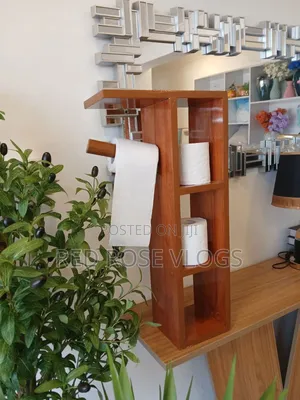 Wooden Tissue Holder