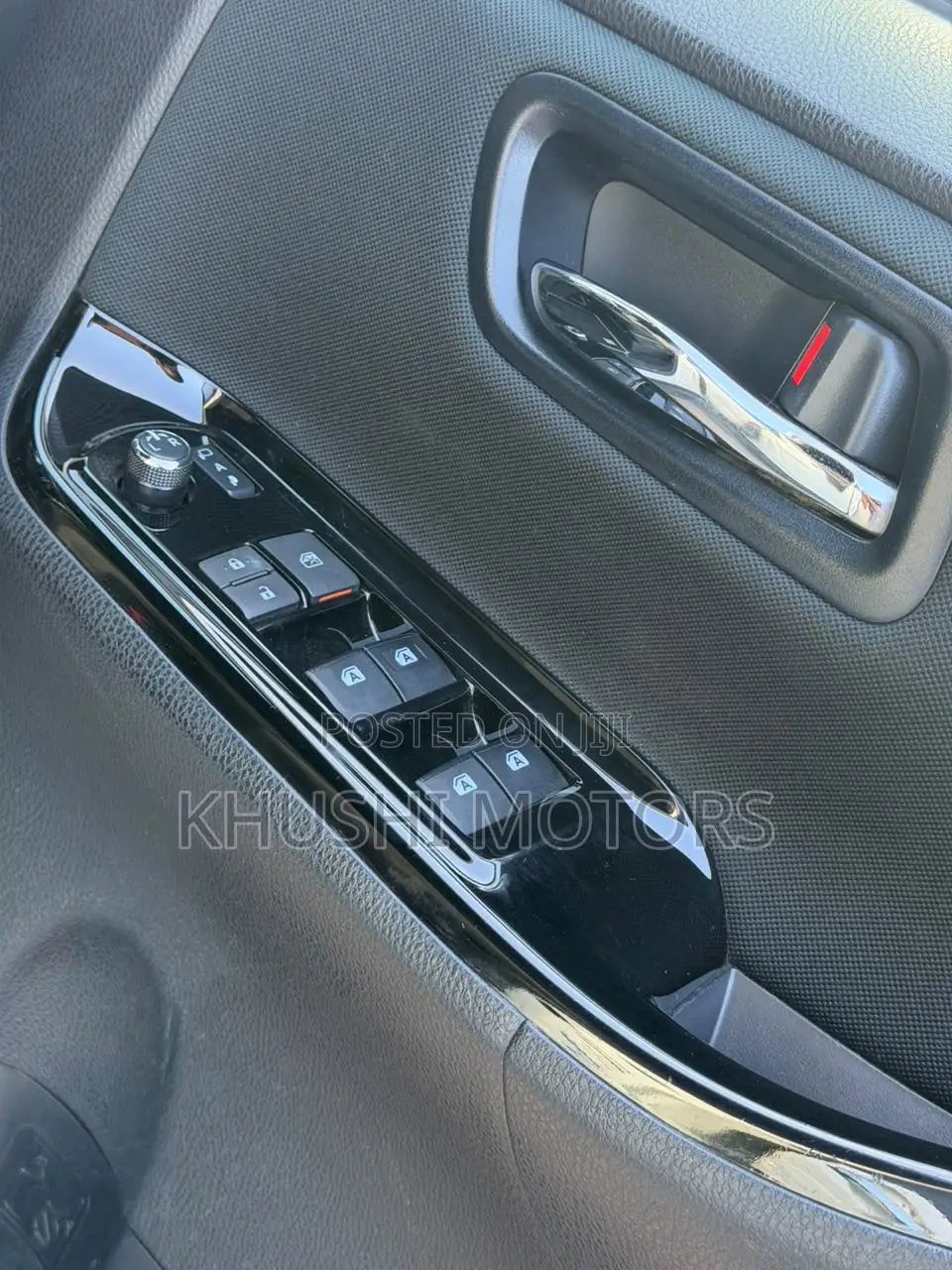 Toyota Voxy 2019 Pearl