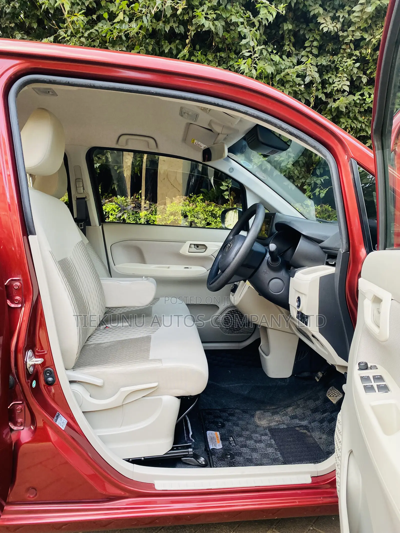 Daihatsu Move 2019 Red