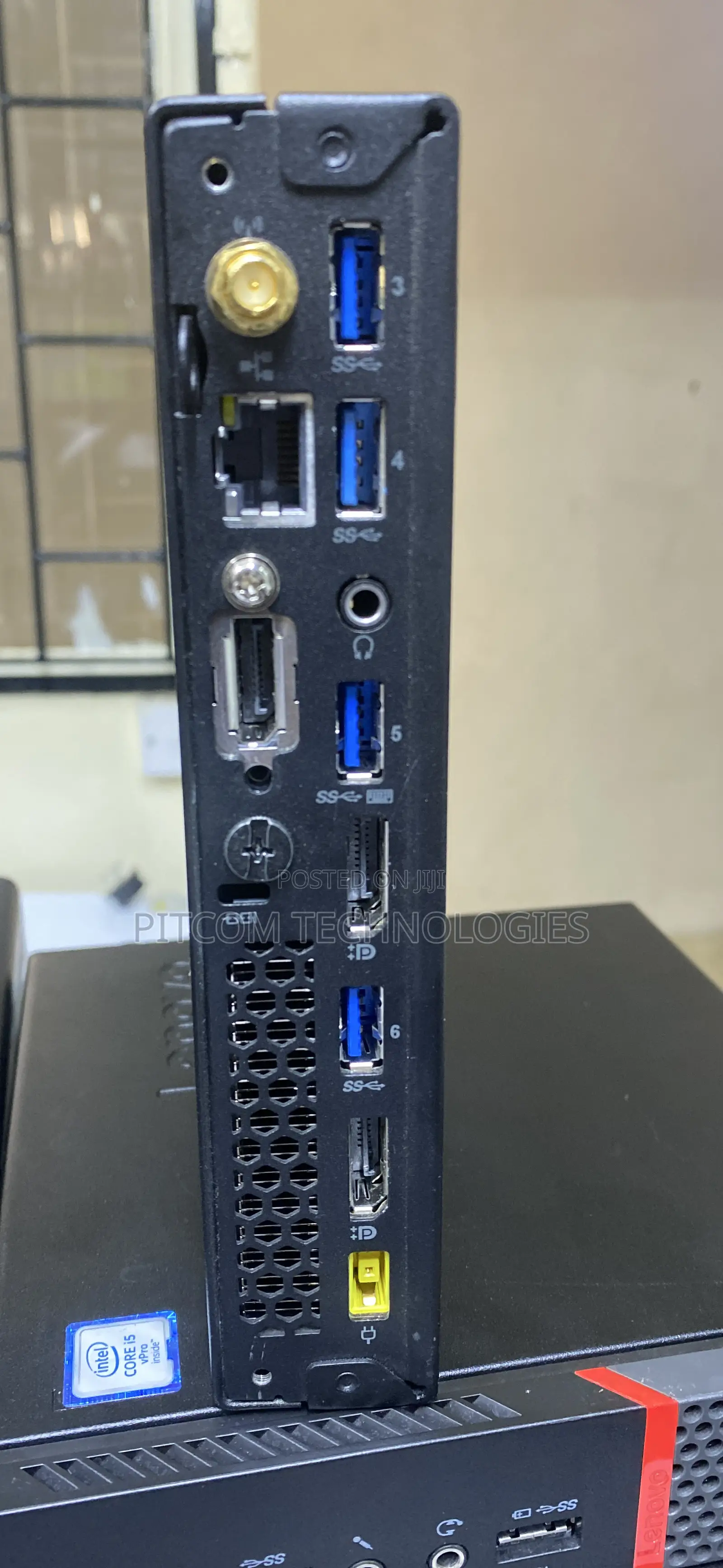 Desktop Computer Lenovo ThinkCentre M900 8GB Intel Core i5 SSD 256GB