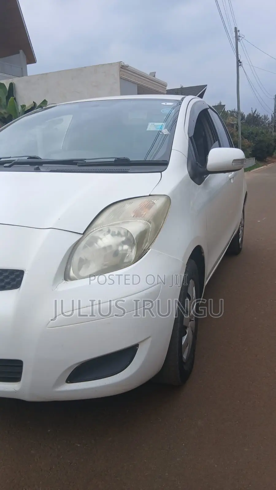 Toyota Vitz 1.3 FWD 5dr 2010 White