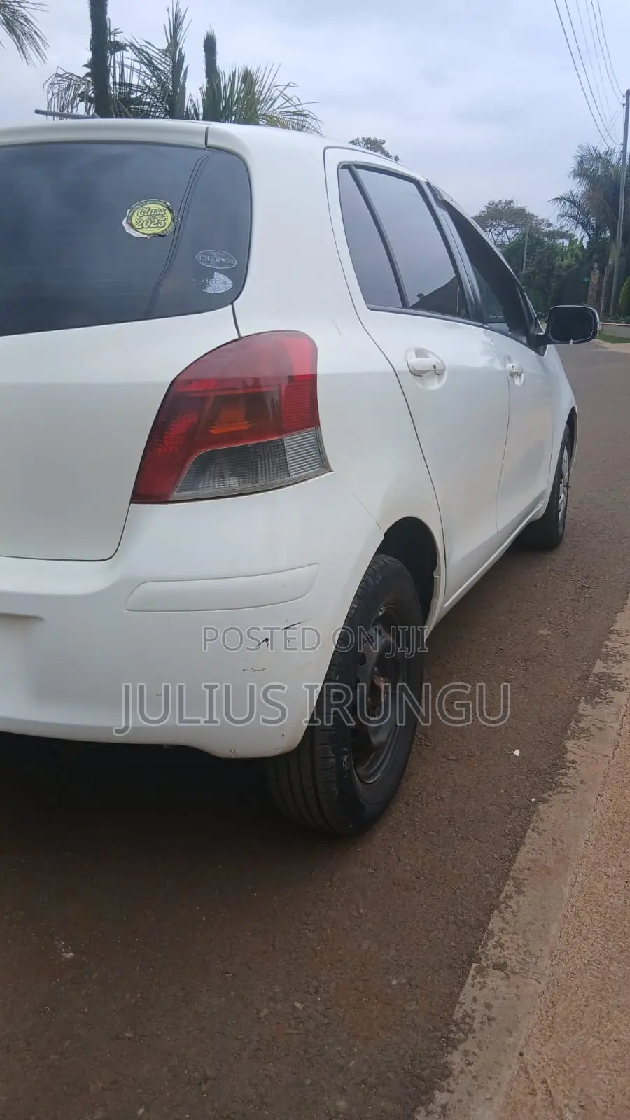 Toyota Vitz 1.3 FWD 5dr 2010 White